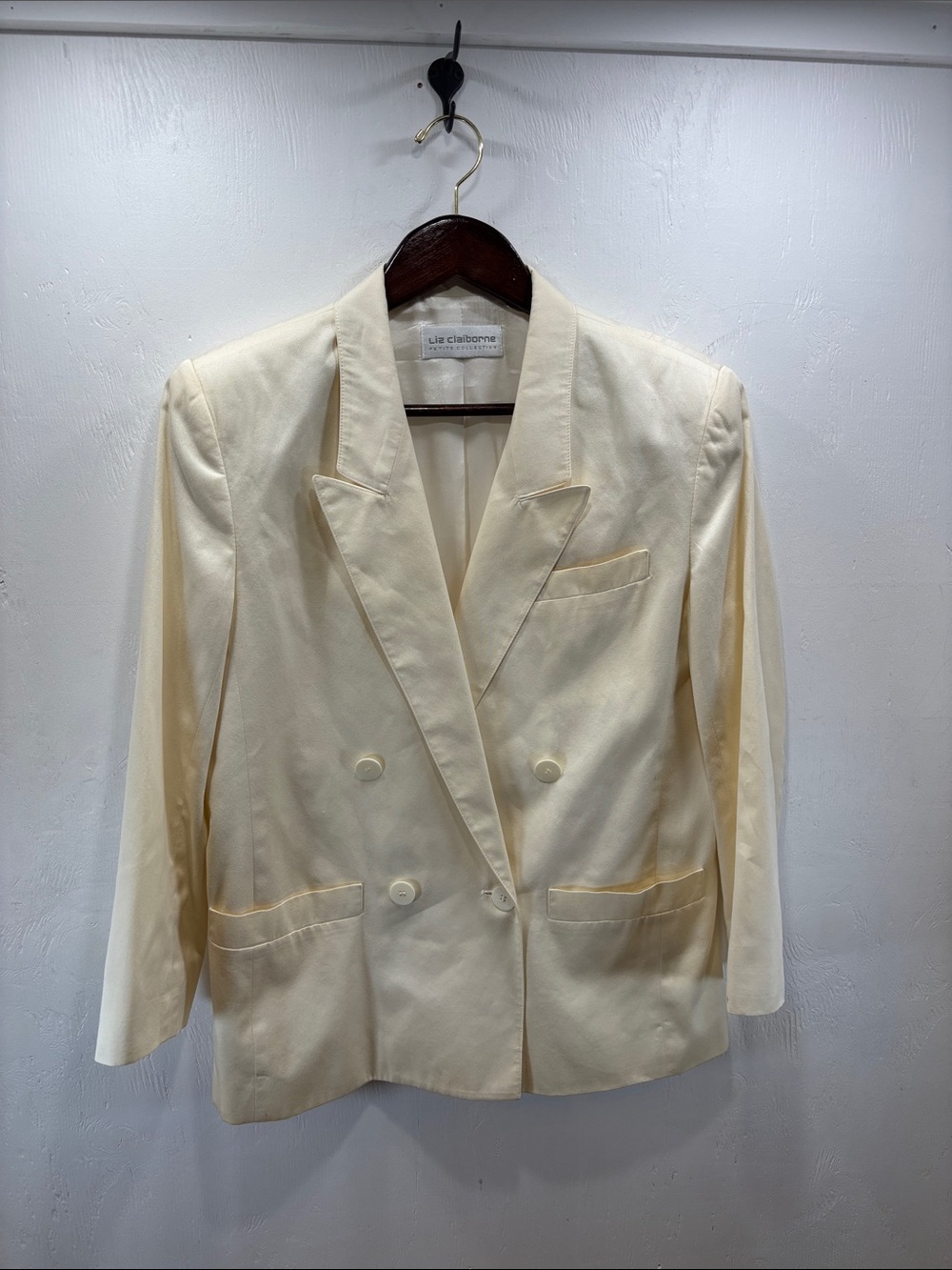 Liz Claiborne Vintage Cream Off-White Double-Breasted Blazer Petite Size 6 | 6P - Picture 3 of 10